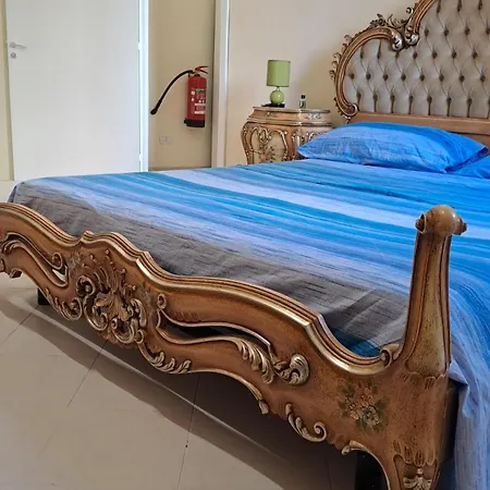 Centro Storico Apartment *